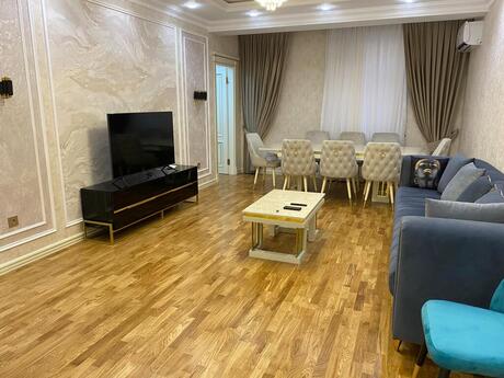 3 otaqlı yeni tikili - 8 Noyabr m. - 90 m²