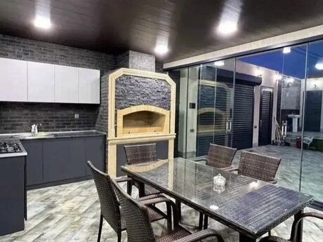 4 otaqlı həyət evi/bağ evi - Mərdəkan q. - 190 m²