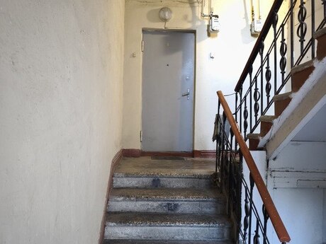 2 otaqlı köhnə tikili - Şah İsmayıl Xətai m. - 52 m²