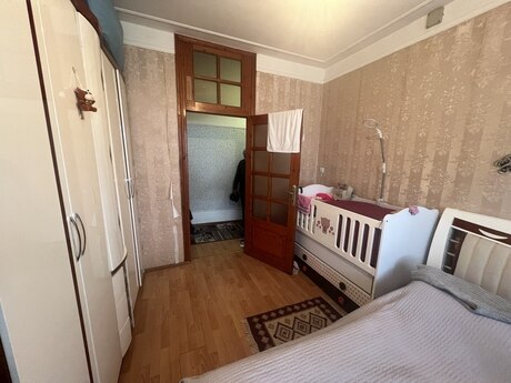 2 otaqlı köhnə tikili - Əhmədli q. - 60 m²