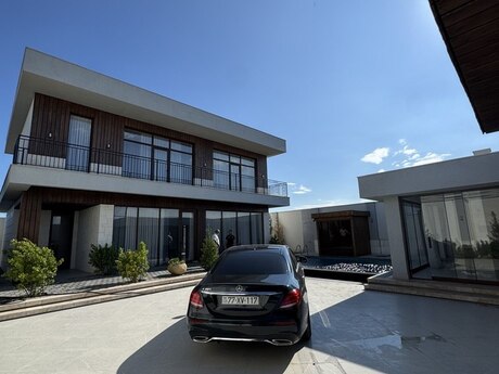 4 otaqlı həyət evi/bağ evi - Buzovna q. - 170 m²