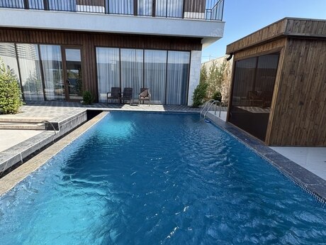 4 otaqlı həyət evi/bağ evi - Buzovna q. - 170 m²