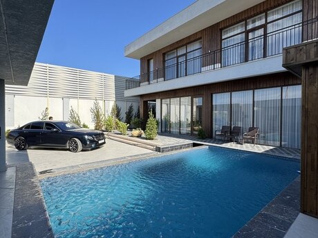 4 otaqlı həyət evi/bağ evi - Buzovna q. - 170 m²