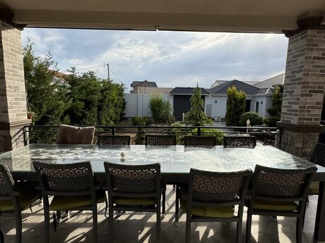 4 otaqlı həyət evi/bağ evi - Mərdəkan q. - 150 m²