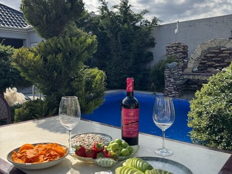 4 otaqlı həyət evi/bağ evi - Mərdəkan q. - 150 m²