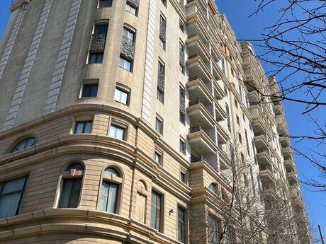 Elan №5224598 - Bakı, Nizami m., 5 otaqlı, 446 m², 8/16 mərtəbə
