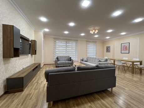 Kirayə 3 otaqlı mənzil, 165 m², Səbail: 3 200 ₼/ay 3
