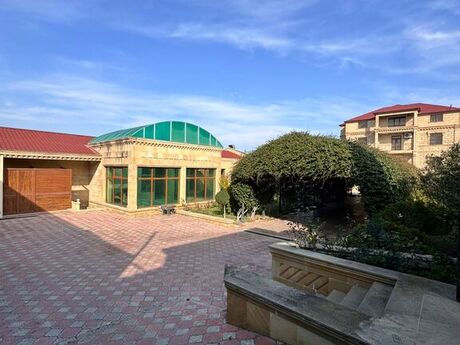 6 otaqlı həyət evi/bağ evi - Nəsimi m. - 650 m²