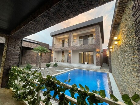 4 otaqlı həyət evi/bağ evi - Mərdəkan q. - 240 m²