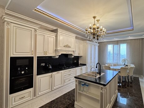 5 otaqlı yeni tikili - Memar Əcəmi m. - 300 m²