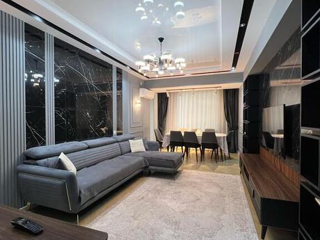 4 otaqlı yeni tikili - Xətai r. - 158 m²