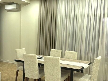 4 otaqlı həyət evi/bağ evi - Yasamal q. - 414 m²