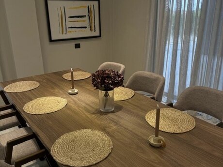 5 otaqlı həyət evi/bağ evi - Novxanı q. - 540 m²
