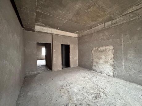 4 otaqlı yeni tikili - Ağ şəhər q. - 166 m²