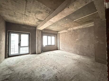 4 otaqlı yeni tikili - Ağ şəhər q. - 166 m²