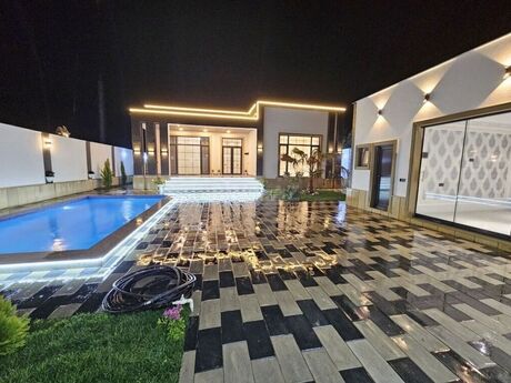 4 otaqlı həyət evi/bağ evi - Şüvəlan q. - 200 m²