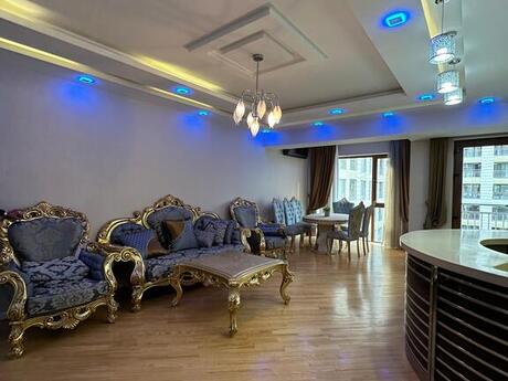 3 otaqlı yeni tikili - Şah İsmayıl Xətai m. - 140 m²