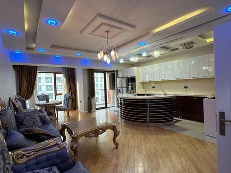 3 otaqlı yeni tikili - Şah İsmayıl Xətai m. - 140 m²