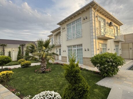 5 otaqlı həyət evi/bağ evi - Mərdəkan q. - 250 m²