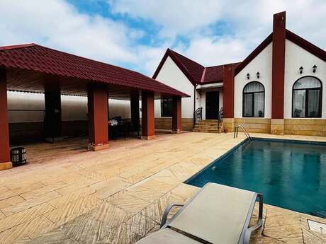 4 otaqlı həyət evi/bağ evi - Mərdəkan q. - 200 m²