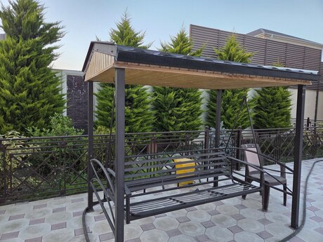 4 otaqlı həyət evi/bağ evi - Şüvəlan q. - 320 m²