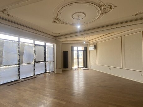 4-room apartment, 240 m², Nizami: 1 100 000 ₼ 4