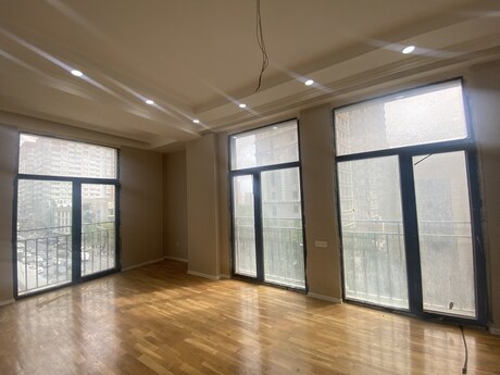 4 otaqlı yeni tikili - Nərimanov r. - 147 m²