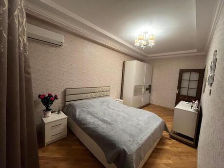 2-комн. новостройка - м. Нефтчиляр - 54 м²