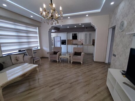 Elan №5236708 - Bakı, Bakmil m., 2 otaqlı, 75 m², 6/17 mərtəbə