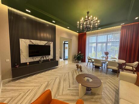 4 otaqlı həyət evi/bağ evi - Mərdəkan q. - 220 m²
