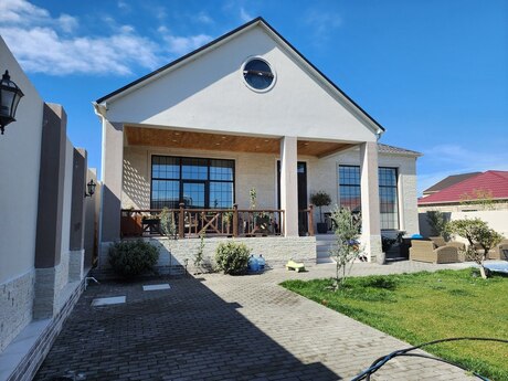 4 otaqlı həyət evi/bağ evi - Mərdəkan q. - 240 m²