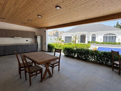 6 otaqlı həyət evi/bağ evi - Mərdəkan q. - 260 m²
