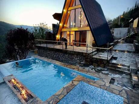 4 otaqlı həyət evi/bağ evi - Qəbələ - 300 m²