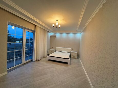 6 otaqlı həyət evi/bağ evi - Mərdəkan q. - 350 m²