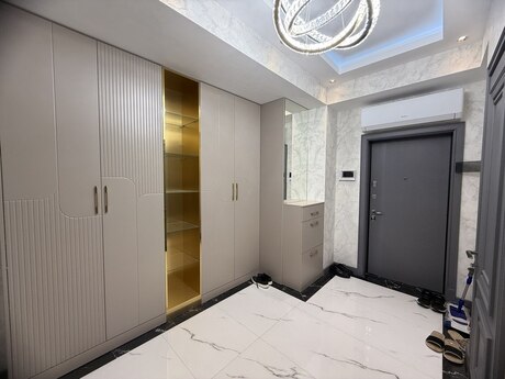 3 otaqlı yeni tikili - Şah İsmayıl Xətai m. - 150 m²