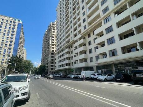4 otaqlı yeni tikili - Nəsimi r. - 175 m²