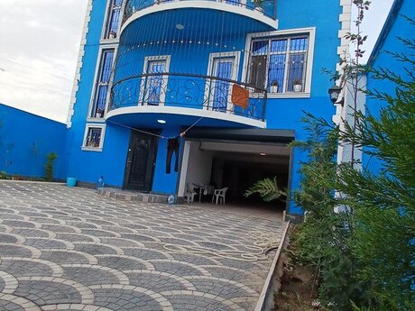 6 otaqlı həyət evi/bağ evi - Zığ q. - 420 m²