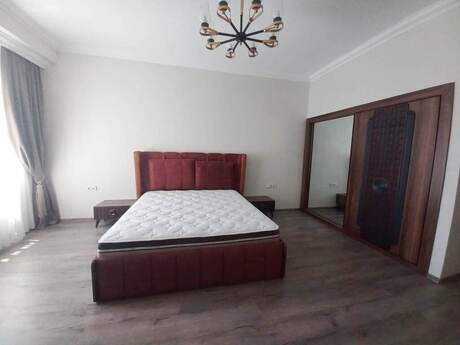 4 otaqlı yeni tikili - Ağ şəhər q. - 190 m²