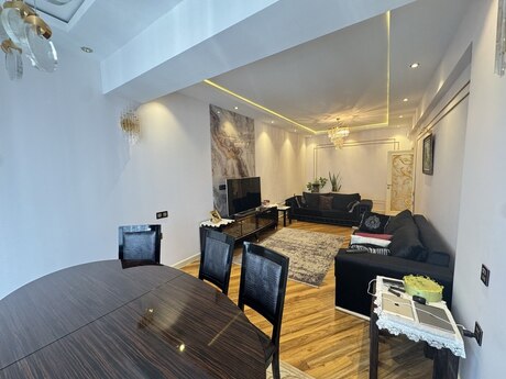 3 otaqlı yeni tikili - Şah İsmayıl Xətai m. - 141 m²