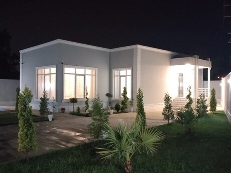 4 otaqlı həyət evi/bağ evi - Şüvəlan q. - 180 m²