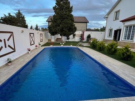5 otaqlı həyət evi/bağ evi - Mərdəkan q. - 220 m²