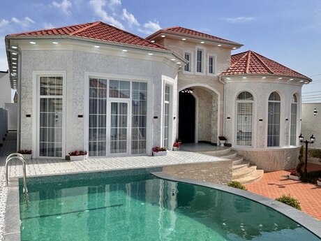 5 otaqlı həyət evi/bağ evi - Mərdəkan q. - 230 m²