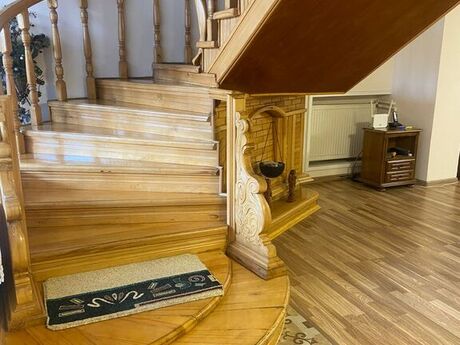 8 otaqlı həyət evi/bağ evi - Gənclik m. - 350 m²