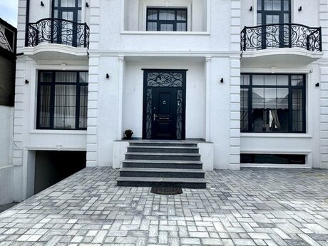 6 otaqlı həyət evi/bağ evi - Badamdar q. - 450 m²