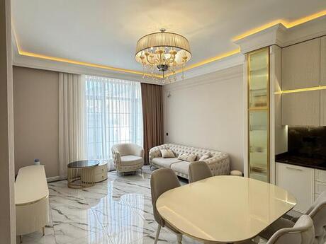 5 otaqlı həyət evi/bağ evi - Badamdar q. - 450 m²