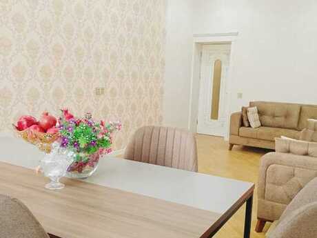 2 otaqlı yeni tikili - 8-ci mikrorayon q. - 70 m²