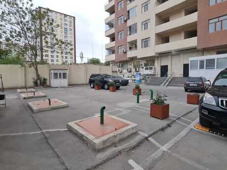 3-комн. новостройка - м. Элмляр Академиясы - 132 м²