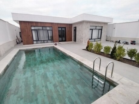 4 otaqlı həyət evi/bağ evi - Buzovna q. - 220 m²