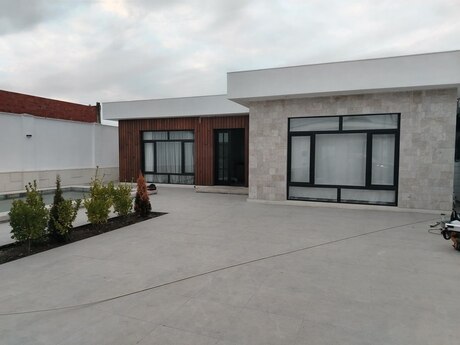 4 otaqlı həyət evi/bağ evi - Buzovna q. - 220 m²