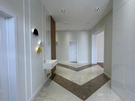 House with Garden, Villa For Sale